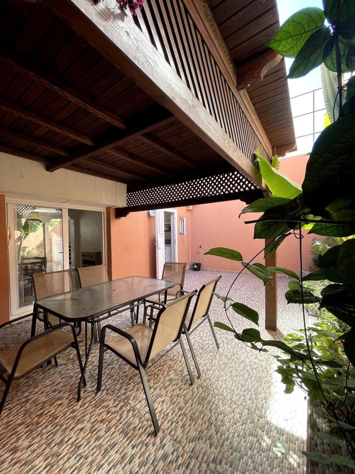 Sunny House, Southern Charm Agadir